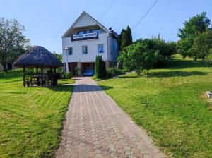 Vonkajšia záhrada v ubytovaní Alsóhegyi Apartmanok