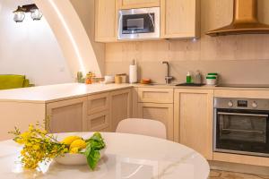 Kuchyň nebo kuchyňský kout v ubytování Cà di Matetti - Esclusivo nel Borgo Saraceno a due passi dal Mare + 4 fotografie
