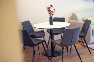 Φωτογραφία από το άλμπουμ του LeonArt Living 22 στο Γκρατς