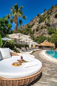 Bazén v ubytování Ata Lagoon Beach Hotel nebo v jeho okolí