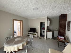 Galeriebild der Unterkunft Stan u Igalu in Igalo + 10 Fotos