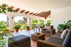 A seating area at Villa La Martina