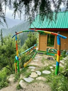 Ảnh trong thư viện ảnh của Sunrise Farm Stays ở Jibhi +83 ảnh