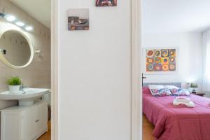 Postel nebo postele na pokoji v ubytování Basic comfort Apartment Gran reserva 0055
