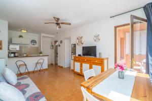 Kuchyň nebo kuchyňský kout v ubytování Basic comfort Apartment Gran reserva 0055
