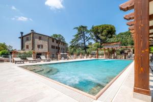 Bazén v ubytování Agriturismo Beata Vanna nebo v jeho okolí + 37 fotografií