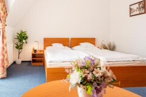 Hotel Krajka****客房内的一张或多张床位