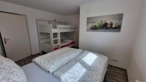 Letto o letti in una camera di Apart Weinberg 1 - 6 Personen Ferienwohnung