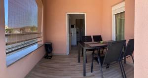 Balkon lub taras w obiekcie Apartman Turanj