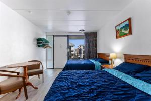 Ένα ή περισσότερα κρεβάτια σε δωμάτιο στο 313 E Glenwood Ave, Unit 108 +8 φωτογραφίες