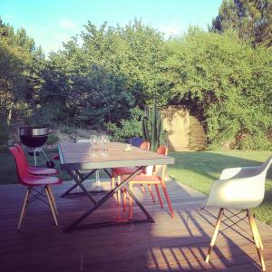Gallery image of Quiet loft, beaches, jacuzzi and fireplace in Saint-Philibert