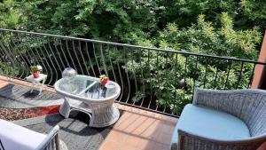 A balcony or terrace at Villa Le Vignole