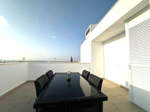 En balkon eller terrasse på La Bodega Penthouse