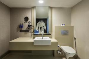 Koupelna v ubytování Radisson Blu Hotel Pune Kharadi