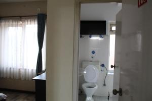 Un baño de 32 Peace Home