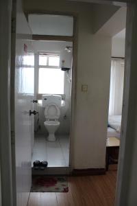 Un baño de 32 Peace Home