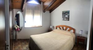 Postel nebo postele na pokoji v ubytování Conil, descanso en la dehesa