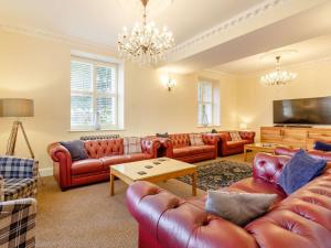 Posezení v ubytování 9 Bed in Buxton 57932