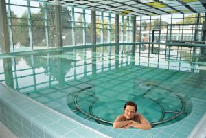 Bassein majutusasutuses Akzent Hotel Berlin või selle lähedal