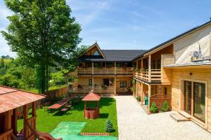 Fotografia z galérie ubytovania Villa Baranówka - Apartament #8 by ShortStayPoland v destinácii Ratułów