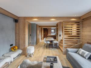 Posedenie v ubytovaní Duplex lumineux à Megève, proche télécabine du Jaillet, 2 chambres en suite, parking, casier à ski - FR-1-569-77