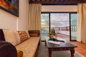 Balkón nebo terasa v ubytování Chandragiri Hills Resort Kathmandu-Luxury in the Clouds