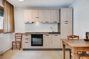 Кухня или мини-кухня в Villa Fontane
