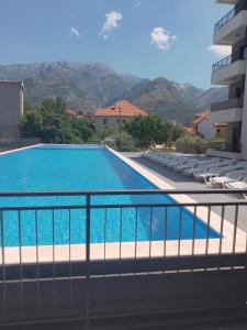 Nespecifikovaný výhled na hory nebo výhled na hory při pohledu z apartmánu