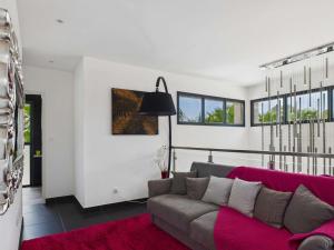 Fotografia z galérie ubytovania Villa Contemporaine 4 Pièces avec Piscine, Jardin et Wi-Fi à Agde, Proche Plage et Commerces - FR-1-423-257 v destinácii Le Grau-dʼAgde