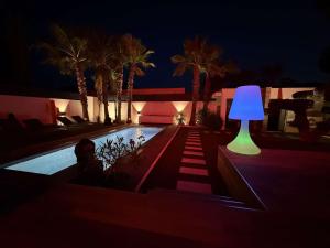 Fotografia z galérie ubytovania Villa Contemporaine 4 Pièces avec Piscine, Jardin et Wi-Fi à Agde, Proche Plage et Commerces - FR-1-423-257 v destinácii Le Grau-dʼAgde