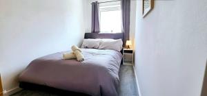 Postel nebo postele na pokoji v ubytování Central Apartment In Belfast City Centre