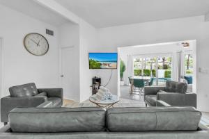 Istumisnurk majutusasutuses The Palm Leaf home +26 fotot