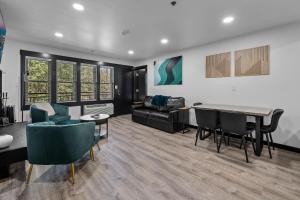 Χώρος καθιστικού στο 7th Mtn Unit 2025