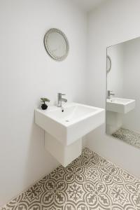 Koupelna v ubytování Comfy City Centre Apt for 6 - Close To Bars, Dining & Train