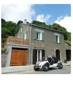 Το κτήριο όπου στεγάζεται  το bed & breakfast