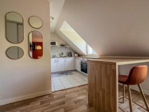 Dapur atau dapur kecil di Studio calme à 3 min de l'hôpital de Chartres +3 gambar