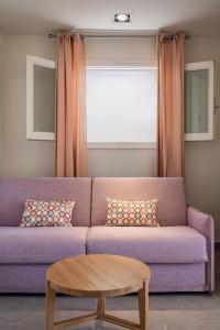 Ein Sitzbereich in der Unterkunft Ikion Eco Boutique Hotel