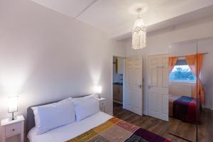 En eller flere senge i et værelse på Glastonbury!-CountrysideViews-Sleeps2