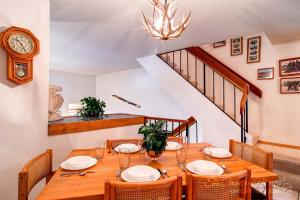 Χώρος καθιστικού στο Winterpoint 4 by Ski Country Resorts