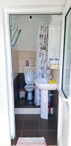 Et badeværelse på Vangelos apartment