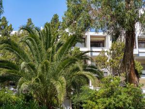 Κήπος έξω από το Akisol Troia Retreat