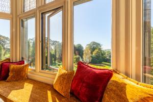 Gallery image of Kendal - Summerlands Hall Gothic Apartment in Kendal +33 photos