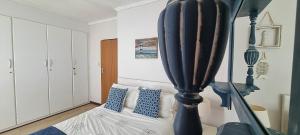 Postel nebo postele na pokoji v ubytování Beachfront Bliss