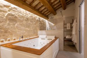 Koupelna v ubytování Palazzo Anelli - Rooms & Relax + 37 fotografií