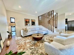 Χώρος καθιστικού στο Granite luxury apartments