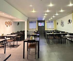 Hotel Rheinfall餐厅或其他用餐的地方