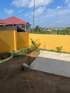Taman di luar Kayemville +9 gambar