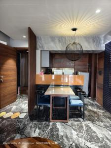 コールハープルにあるRAJMUDRA Premium 1BHK - Peaceful Retreatのギャラリーの写真 +8枚の写真