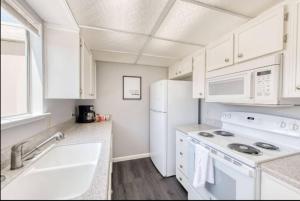 Fotografie z fotogalerie ubytování Lovely 2 bedroom Condo in Quiet Location v destinaci Fresno