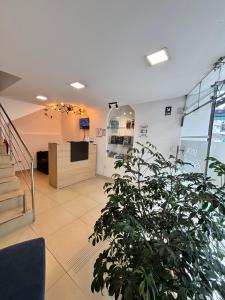 Kuchyň nebo kuchyňský kout v ubytování HOTEL COMFORT- Inn